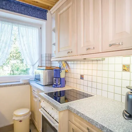 Wildrose Eg Apartment *